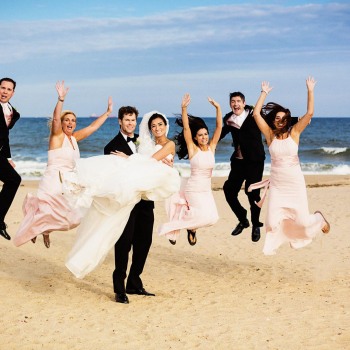 Wedding-party-jump-for-joy