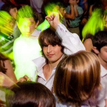 Bar mitzvah boy shows off his dance moves