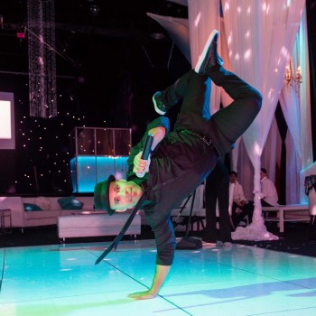 Mitzvah MC shows the moves