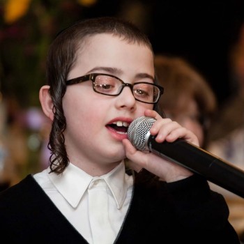 Bar mitzvah singing prayers