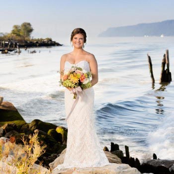 Bridal portrait on Hudson River shore