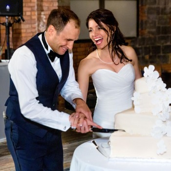Wedding cake happiness