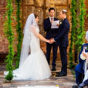 Vows beneath the chuppah