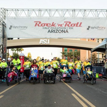 Synchrony-AZ-Wheelchairs-at-Starting-Line-