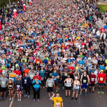 Synchrony-AZ-marathon-runners