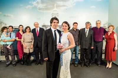 Family Portrait in front of City Hall Photo Backdrop