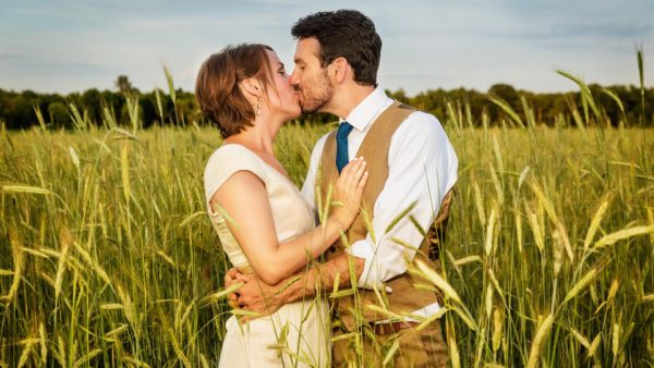 Creative Wedding Photography Poses: Capturing Natural Romance
