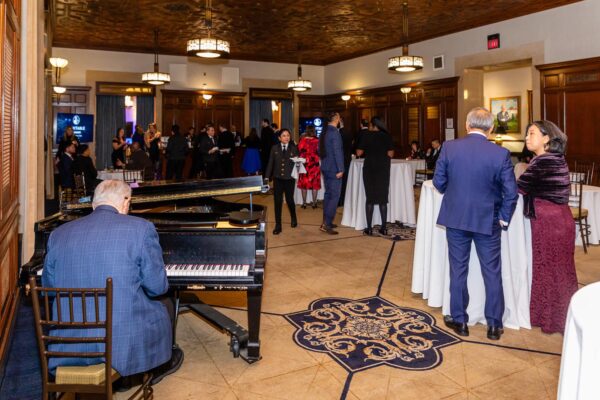 The Difference Between an Active Event and a Passive One in Photos